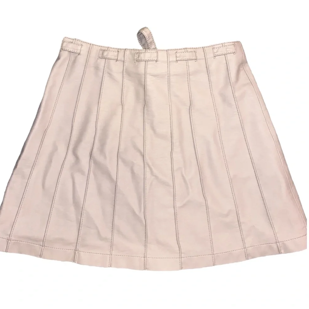 Free People faux leather khaki mini skirt, snap button up, size 8 nwot